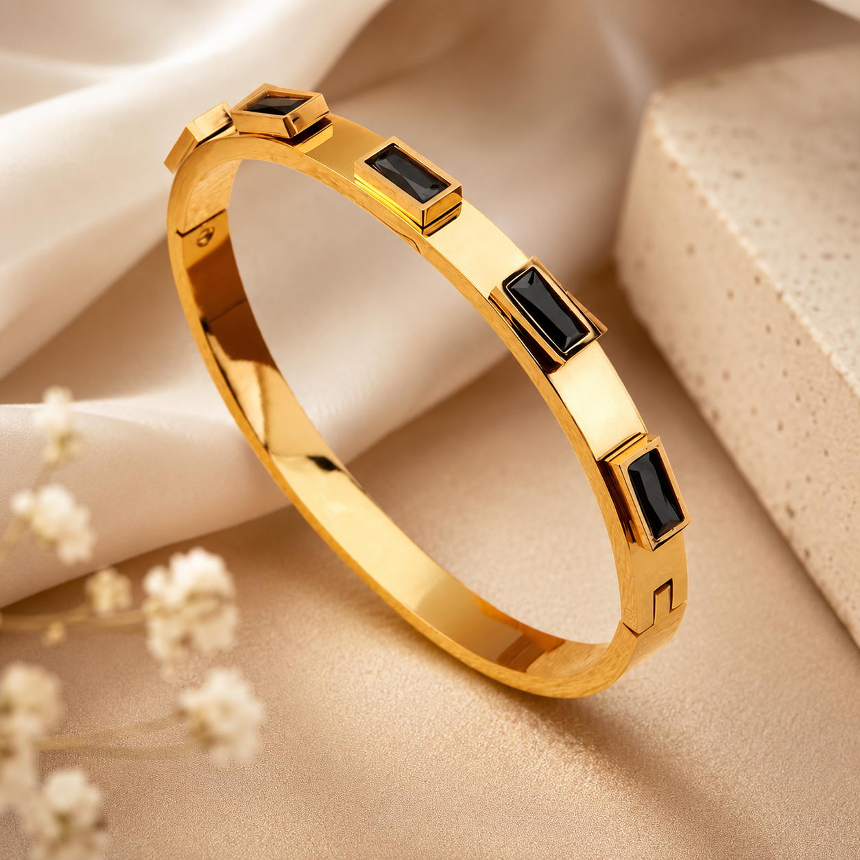 Noire Gold Crystal Bracelet