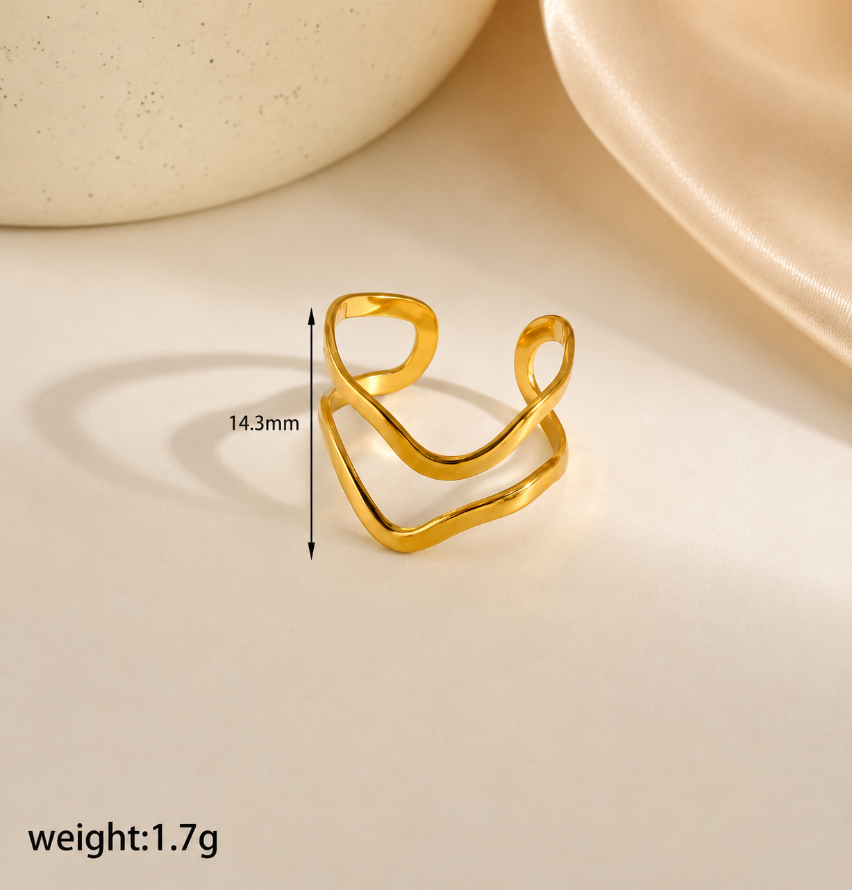 Veloura Wave Gold Ring