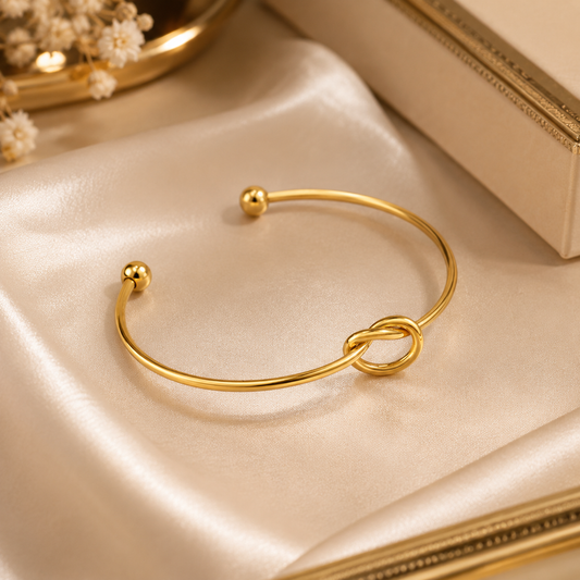 Aurelia Knot Bracelet