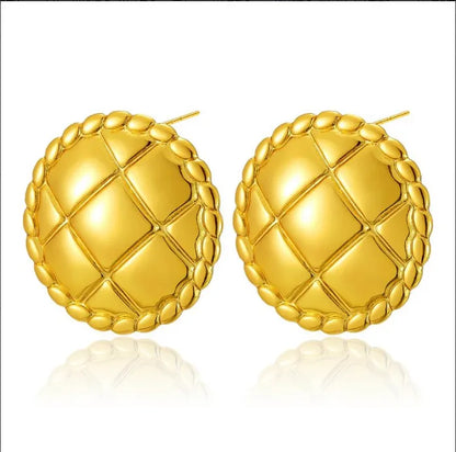 RoyalWeave Vintage Stud Earrings