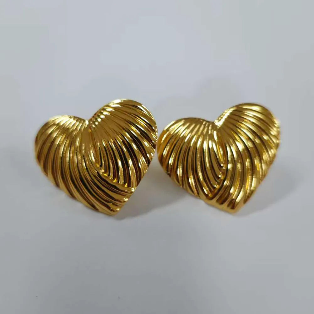 Wavecrest Heart Gold Stud Earrings