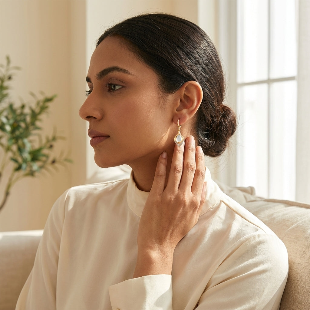 Homiblend Crystal Drop earrings - Pearl White