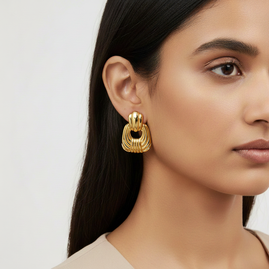 Golden Knot Sculpted Stud