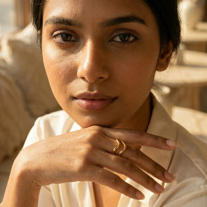 Veloura Wave Gold Ring