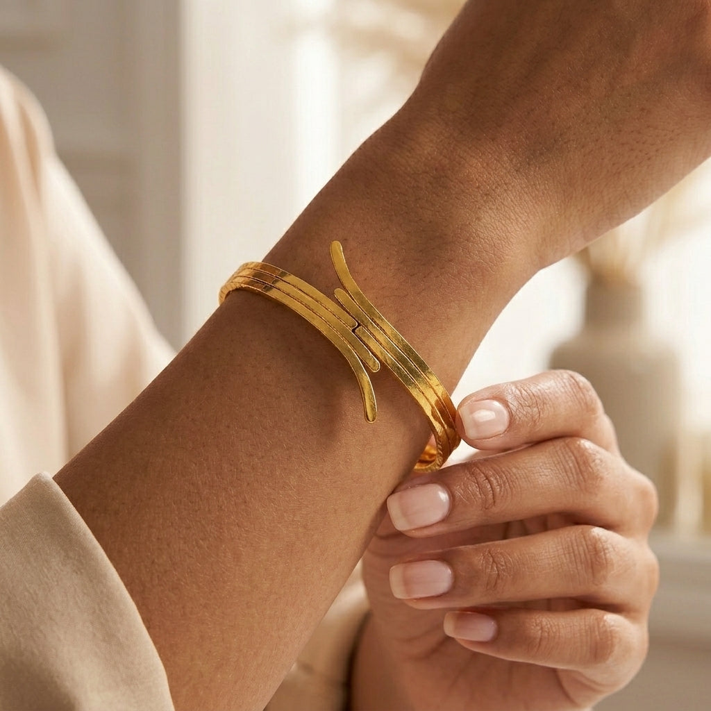 Aurelia Nail Lock Bracelet