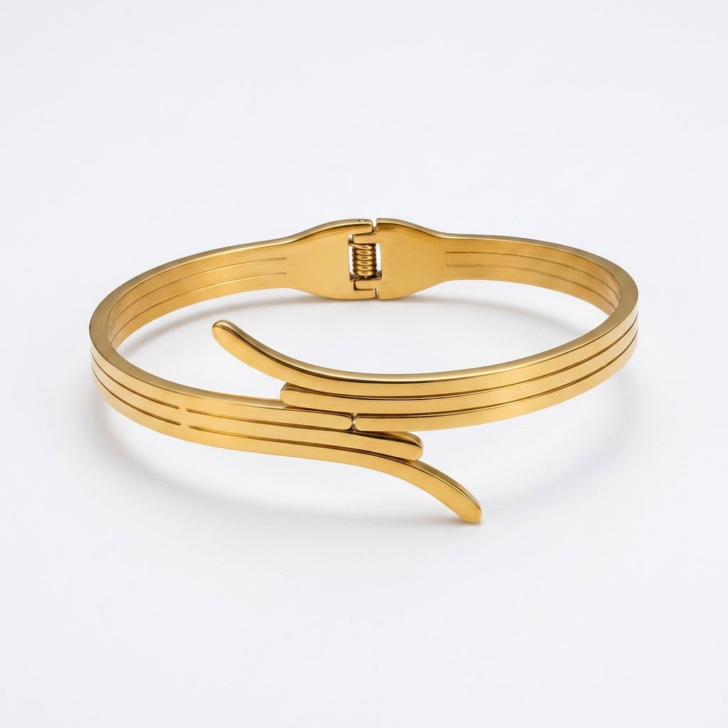 Aurelia Nail Lock Bracelet