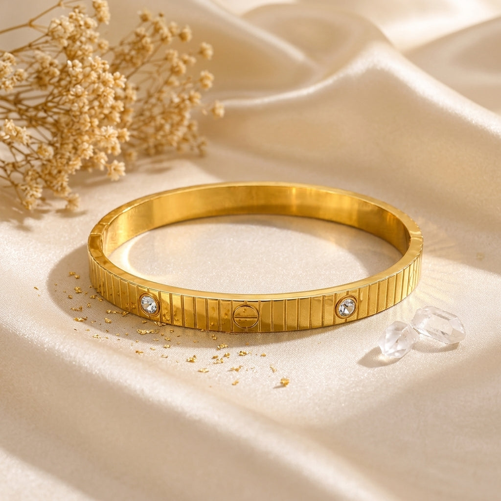 Lune Elite Lock Bracelet - Gold