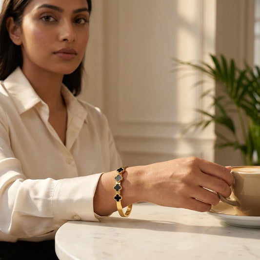 Noir Clover Lock Bracelet