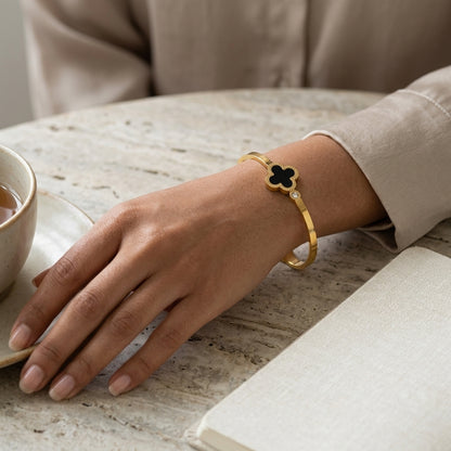 Noire Clover Gold Bracelet