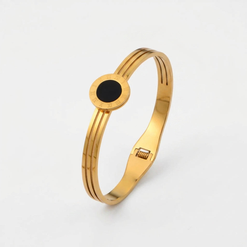 Celeste Roman Noir Bracelet