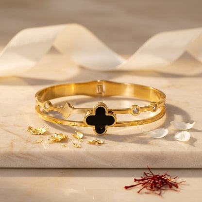 Celeste Noir Clover Bracelet