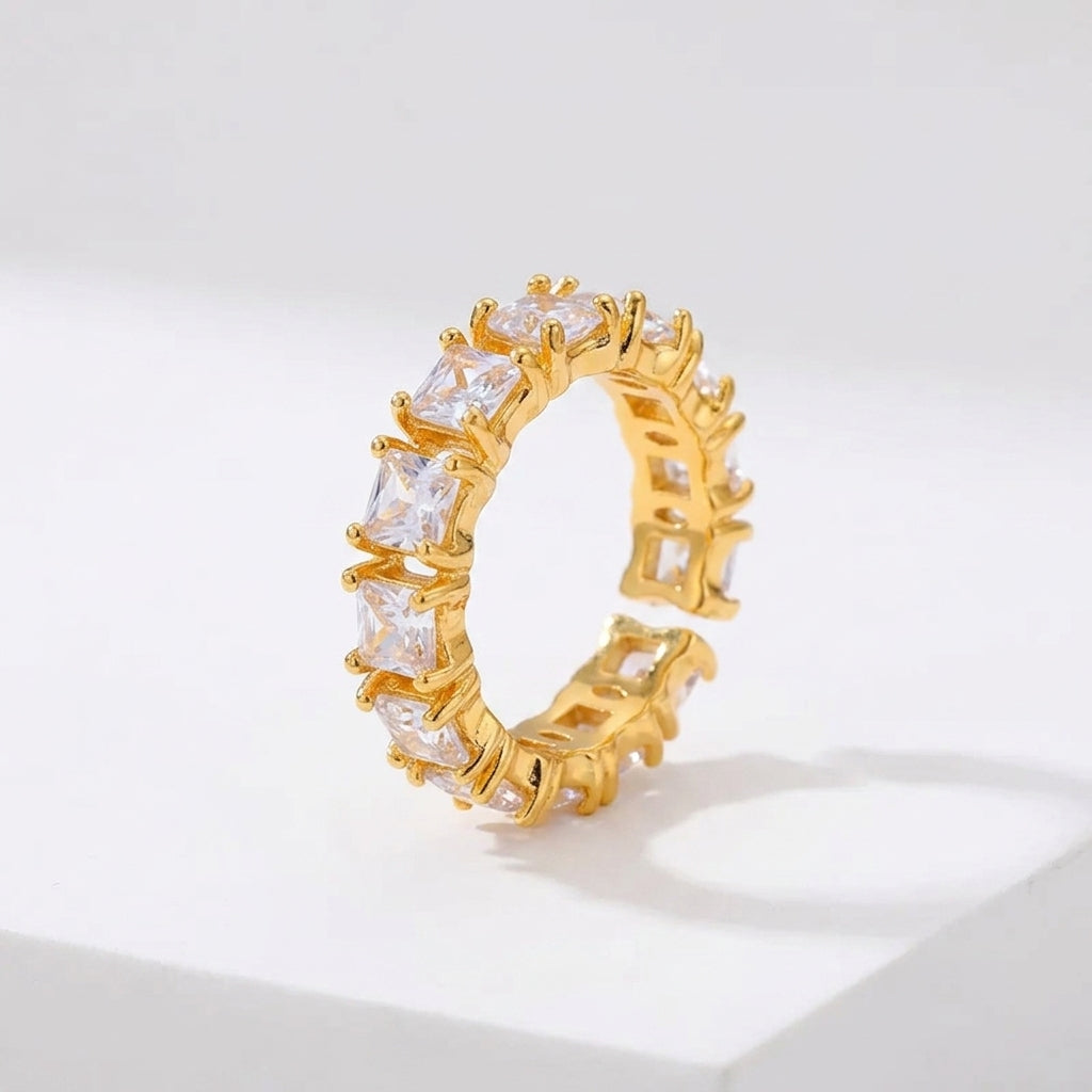 Emerelle Royale Ring - Crystal White