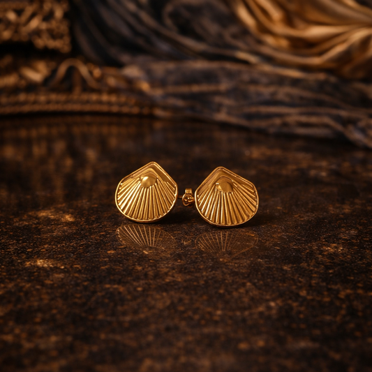 Aurelia Shell Stud Earrings