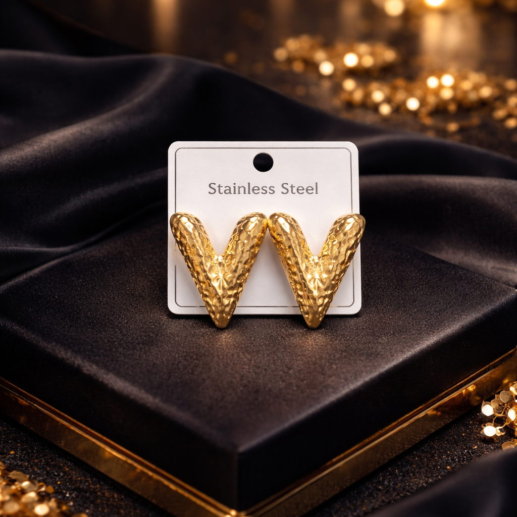 Aurea Ripple Heart Stud Earrings