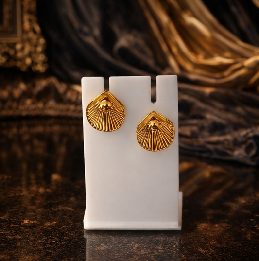 Aurelia Shell Stud Earrings