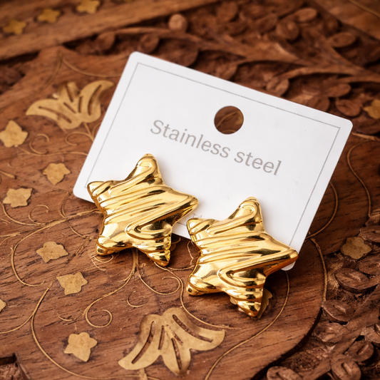 Sculpted Star Gold Stud Earrings